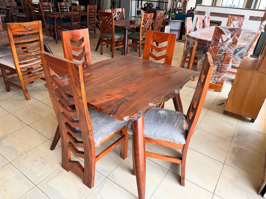 Jeda 4 Seater Rustic Dining Set