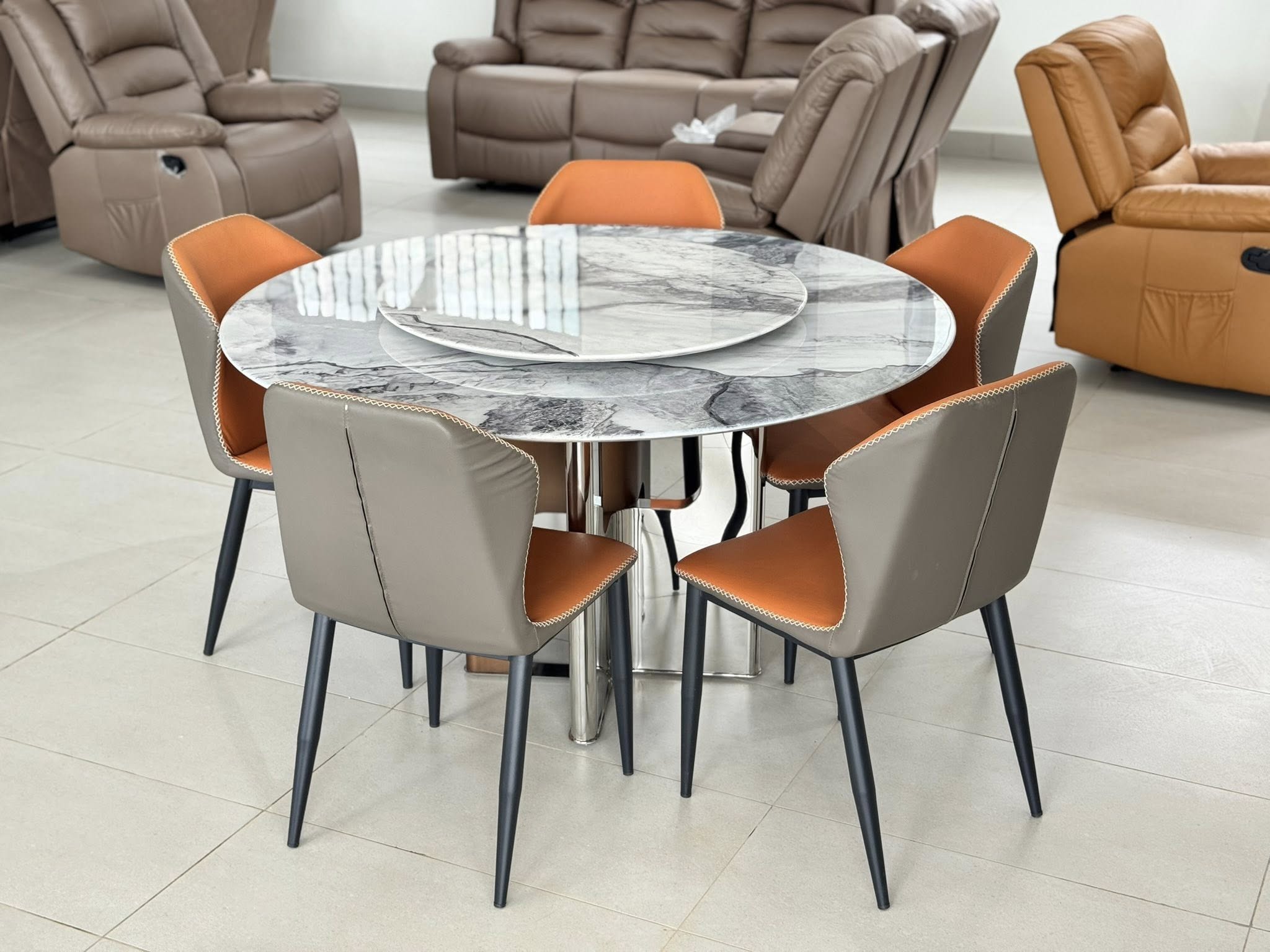 4 Seater Circular Marble Dining set